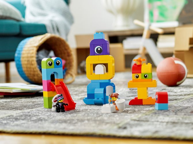 Emmet and Lucy's Visitors from the DUPLO® Planet