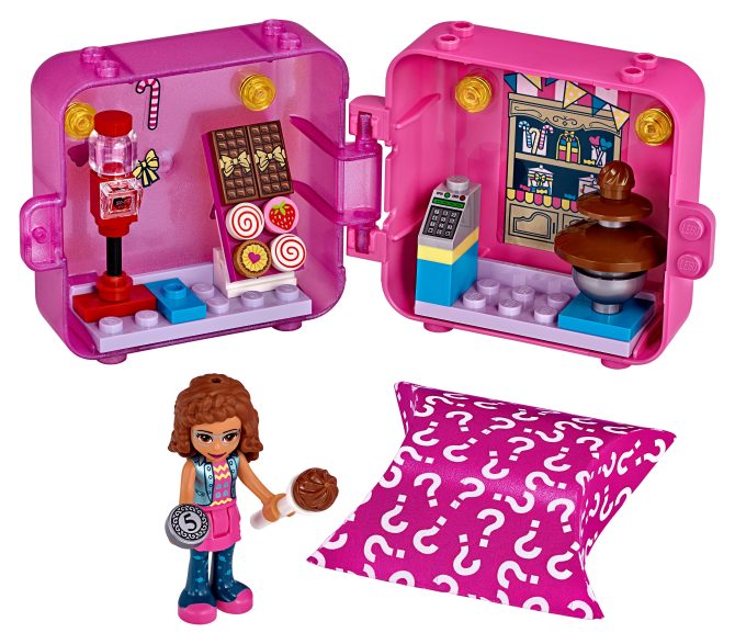 Olivia's Shopping Play Cube