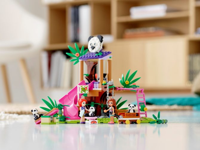 Panda Jungle Tree House