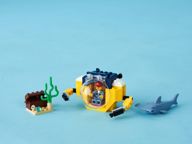 Ocean Mini-Submarine