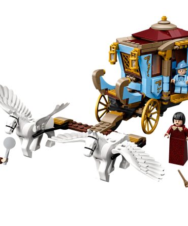 Beauxbatons’ Carriage: Arrival at Hogwarts™