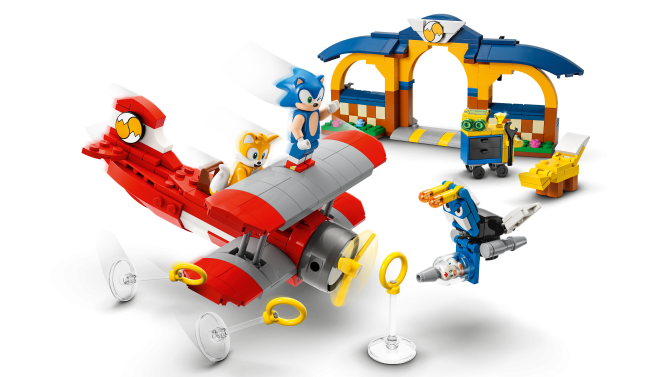 Tails' Workshop and Tornado Plane